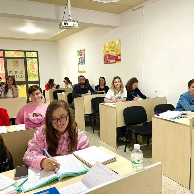 Trajnim i avancuar i Future Center